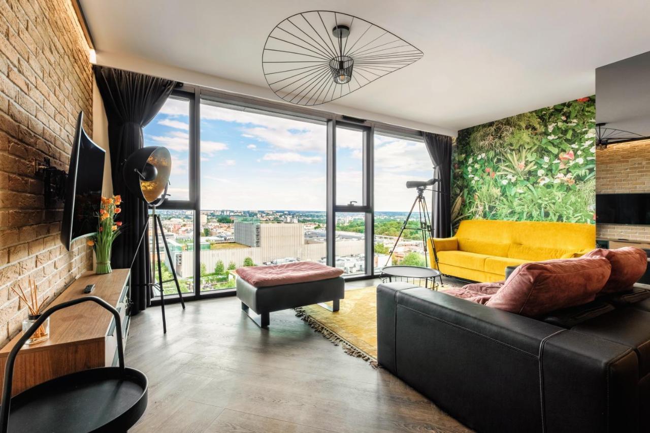 Skyview Suite - Niepowtarzalny Widok I Basen ลูบลิน ภายนอก รูปภาพ