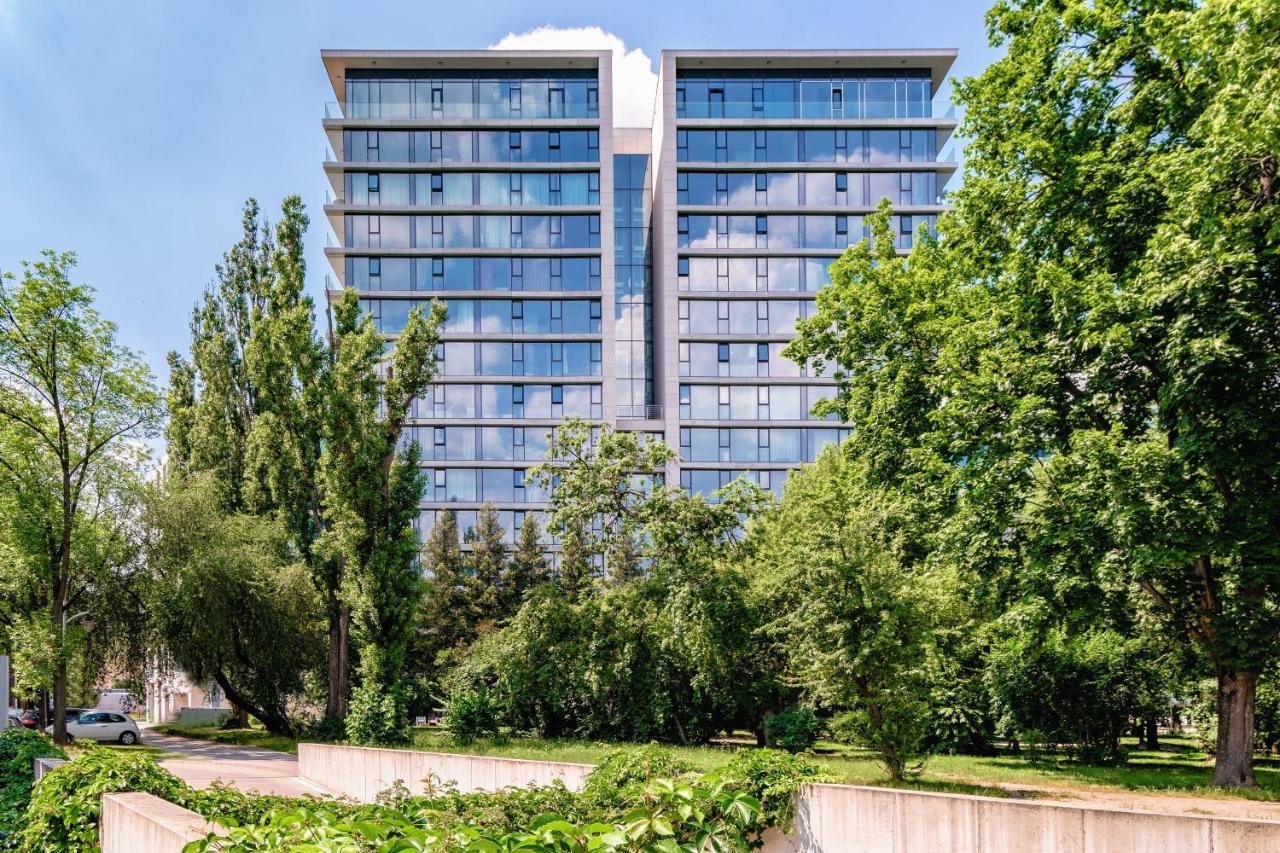 Skyview Suite - Niepowtarzalny Widok I Basen ลูบลิน ภายนอก รูปภาพ